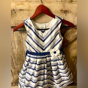 Kona Michelle blue and white size 6 formal dress